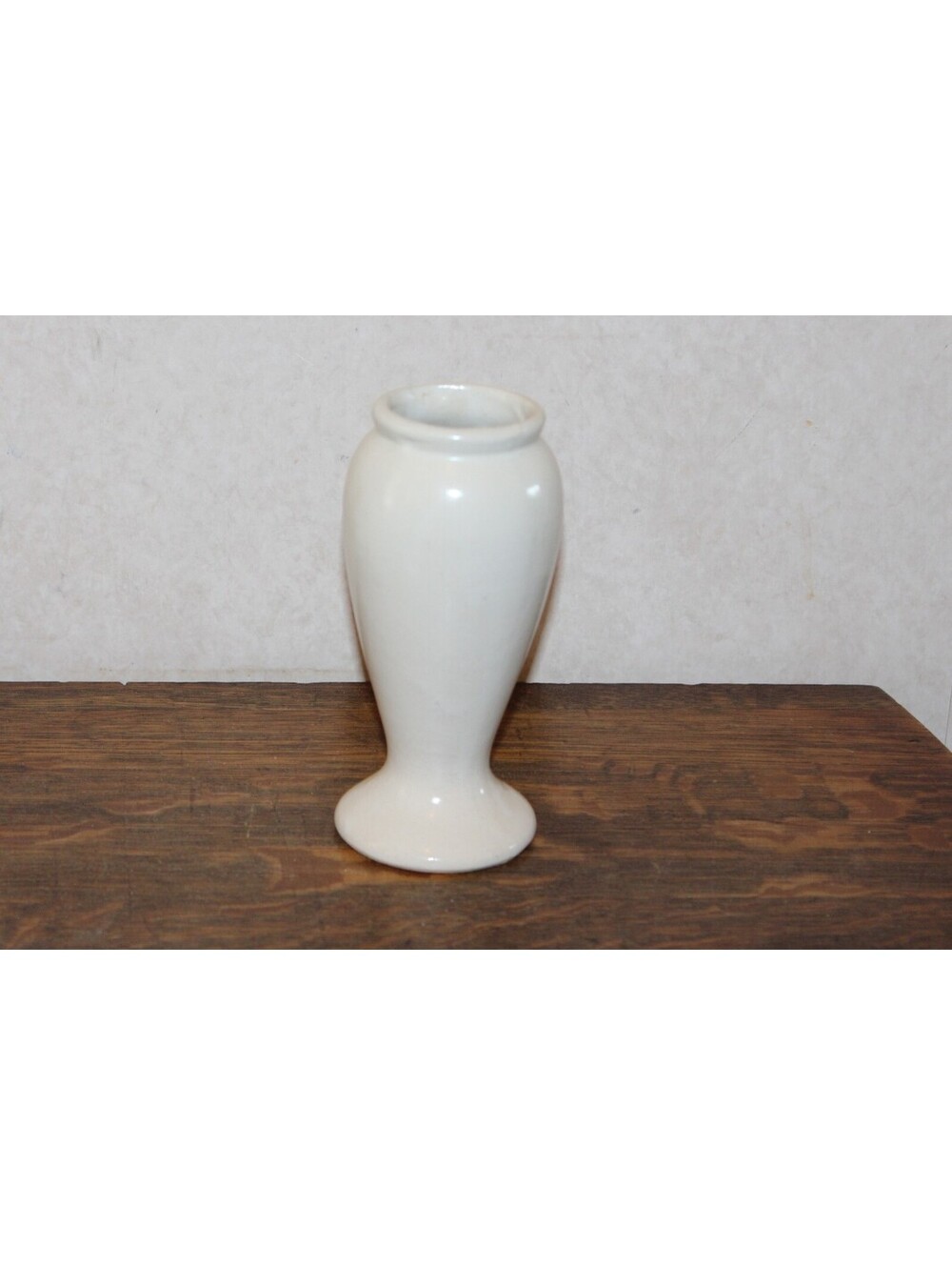 Vintage 1930s Brush McCoy Pottery #745 Ivory Cream Pedestal Bud Vase 6 Inches